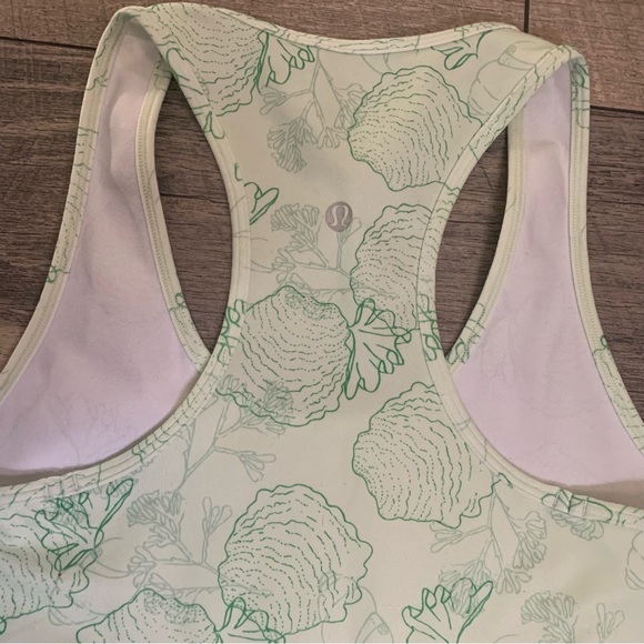 Lululemon tank top - Picture 2 of 4